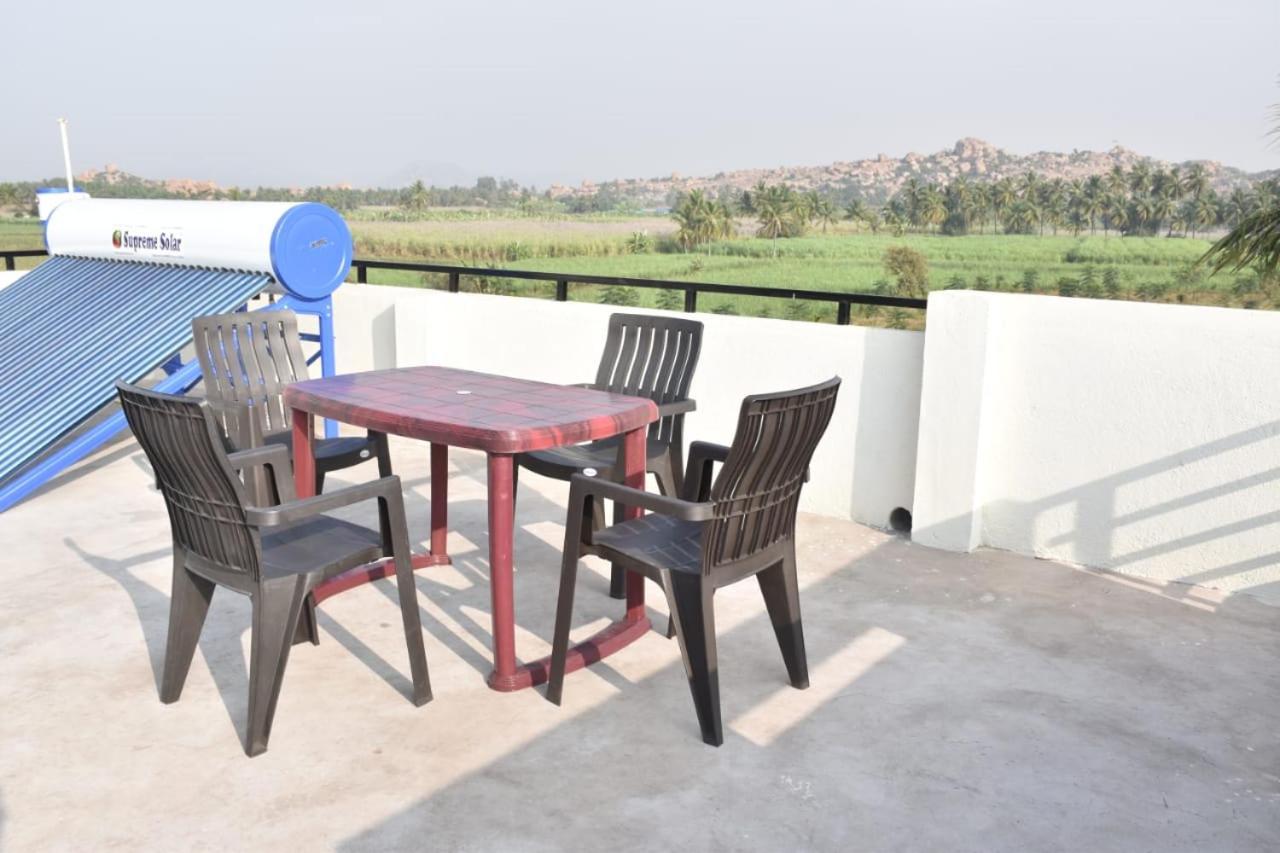 Coconut Homestay Hampi Exterior foto